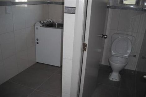 Photo of property in 24 Sutton Crescent, Papakura, 2110