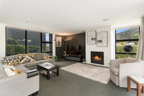 Photo of property in 5 Poppy Lane, Albert Town, Wanaka, 9305