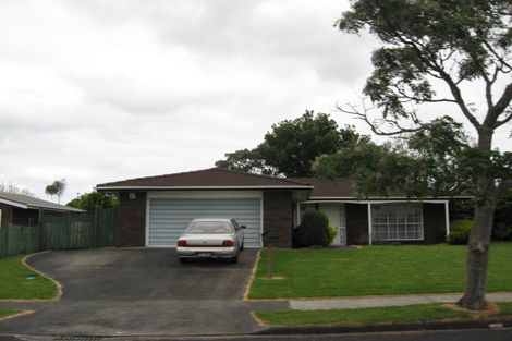 Photo of property in 166 Walter Strevens Drive, Conifer Grove, Takanini, 2112