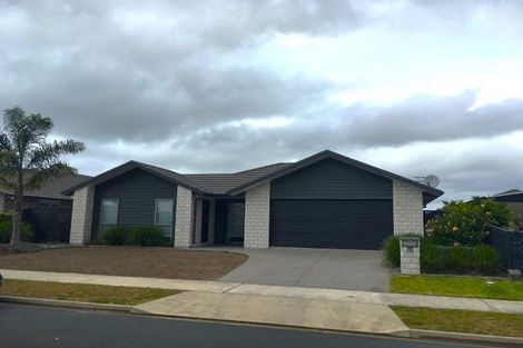 Photo of property in 30 Harding Drive, Papamoa Beach, Papamoa, 3118