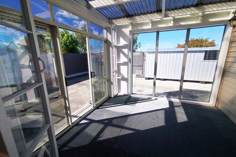 Photo of property in 22 Storey Avenue, Forest Lake, Hamilton, 3200