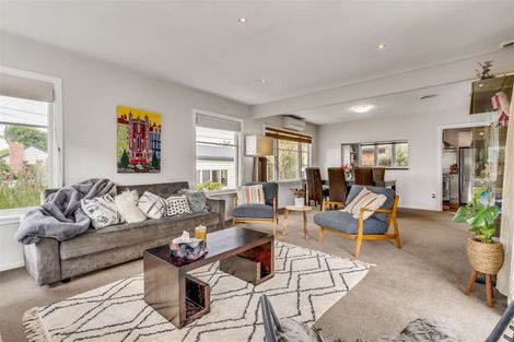 Photo of property in 33 Manor Place, Bryndwr, Christchurch, 8053