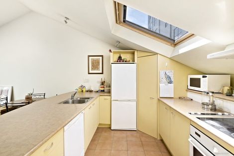 Photo of property in Courtenay Mews Apartments, 18/14 Alpha Street, Te Aro, Wellington, 6011
