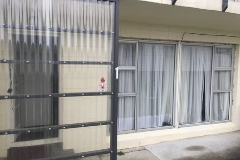 Photo of property in 4/84 Freyberg Street, Lyall Bay, Wellington, 6022