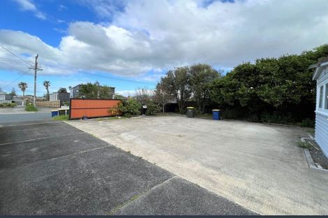 Photo of property in 730 Te Atatu Road, Te Atatu Peninsula, Auckland, 0610