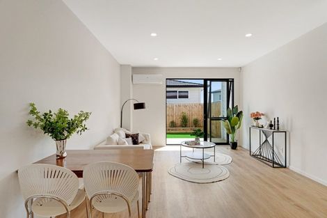 Photo of property in 2/40 Bahari Drive, Ranui, Auckland, 0612