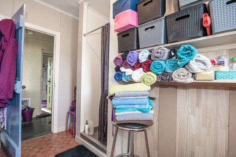 Photo of property in 1-2/406 Burnett Street, Mahora, Hastings, 4120