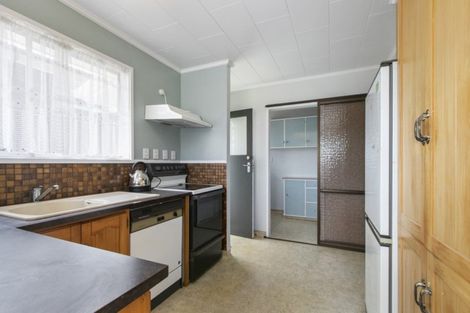 Photo of property in 31 Holland Street, Wainuiomata, Lower Hutt, 5014