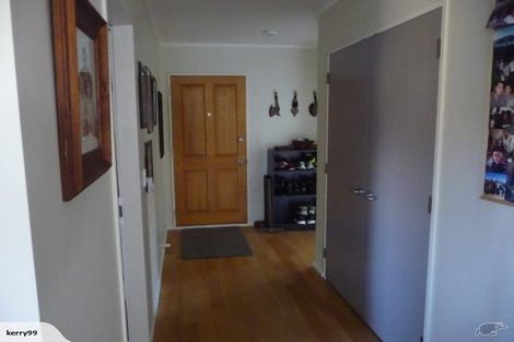 Photo of property in 50 Navigation Drive, Whitby, Porirua, 5024