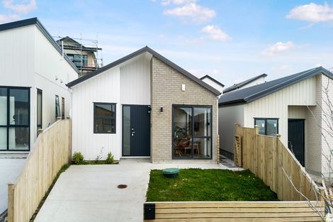 Photo of property in 7 Horokaka Street, Massey, Auckland, 0614