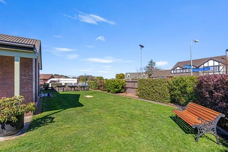 Photo of property in 150 Royal Park Drive, Parklands, Christchurch, 8083