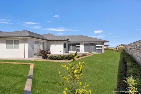 Photo of property in 34 Tirimoana Place, Otamatea, Whanganui, 4501