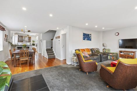 Photo of property in 101 Apu Crescent, Lyall Bay, Wellington, 6022