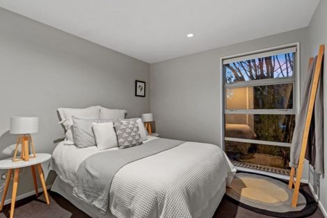 Photo of property in 128a Holly Road, St Albans, Christchurch, 8014