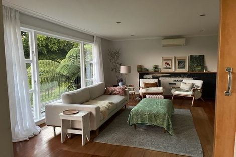 Photo of property in 2 Hillside Terrace, Saint Johns Hill, Whanganui, 4500