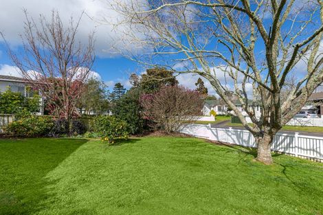 Photo of property in 36 Chilcott Road, Henderson, Auckland, 0612