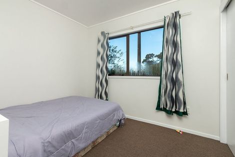 Photo of property in 29 Archibald Road, Kelston, Auckland, 0602
