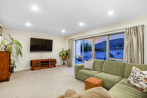 Photo of property in 25 Kahurangi Heights, Aotea, Porirua, 5024