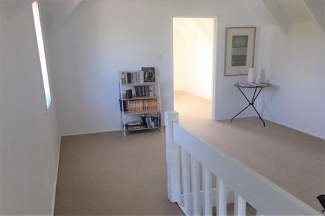 Photo of property in 4/60 Birkdale Road, Birkdale, Auckland, 0626