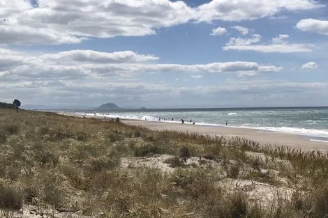 Photo of property in 1184 Papamoa Beach Road, Papamoa Beach, Papamoa, 3118