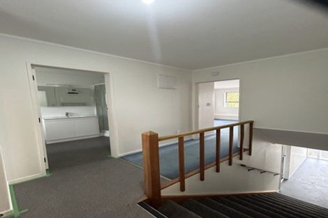 Photo of property in 2/13 Upper Bourke Street, Kilbirnie, Wellington, 6022
