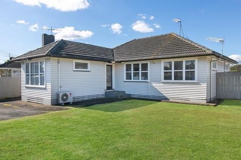 Photo of property in 14 Sandbrook Avenue, Otara, Auckland, 2023