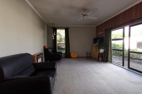 Photo of property in 219 Cambridge Terrace, Naenae, Lower Hutt, 5011