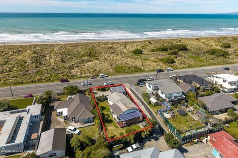 Photo of property in 464 Marine Parade, South New Brighton, Christchurch, 8062