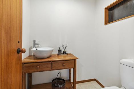 Photo of property in 14a Spicer Place, Tawa, Wellington, 5028