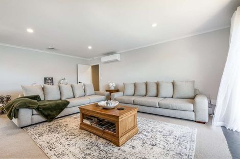 Photo of property in 21 Omega Place, Coastlands, Whakatane, 3120