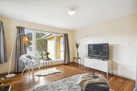 Photo of property in 80 Hine Road, Wainuiomata, Lower Hutt, 5014