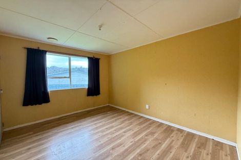 Photo of property in 21 Tiroiti Grove, Stokes Valley, Lower Hutt, 5019