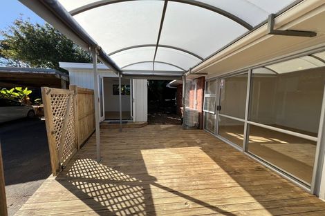 Photo of property in 1369a-1369b Dominion Extension, Mount Roskill, Auckland, 1041