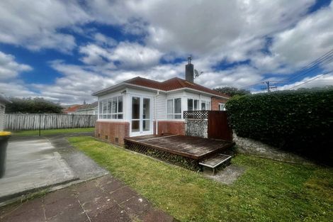 Photo of property in 8 Gillespie Street, Taita, Lower Hutt, 5011