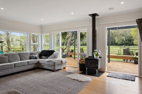 Photo of property in 11 Golf Road, Whitianga, 3591