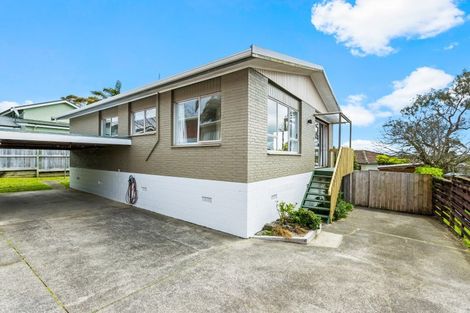 Photo of property in 2/26 Cromdale Avenue, Highland Park, Auckland, 2010