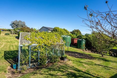 Photo of property in 24 Harakeke Road, Te Horo, Otaki, 5581