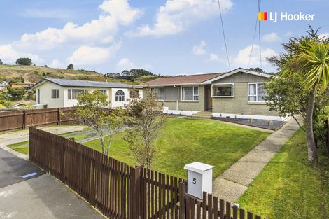 Photo of property in 5 Bell Crescent, Concord, Dunedin, 9018