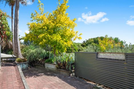 Photo of property in 31 Mellsop Avenue, Waiuku, 2123