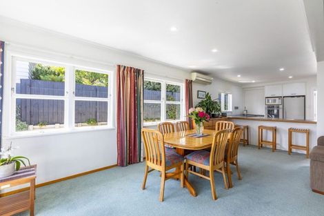 Photo of property in 16 Gladstone Road, Bluff Hill, Napier, 4110
