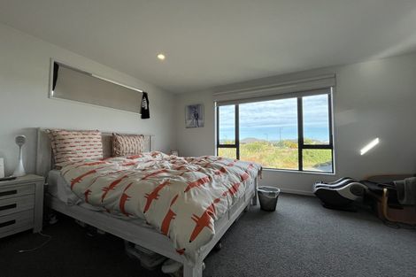 Photo of property in 11 Tangy Loch Lane, Broomfield, Christchurch, 8042