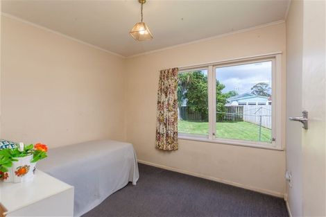 Photo of property in 21 Normandy Place, Henderson, Auckland, 0610
