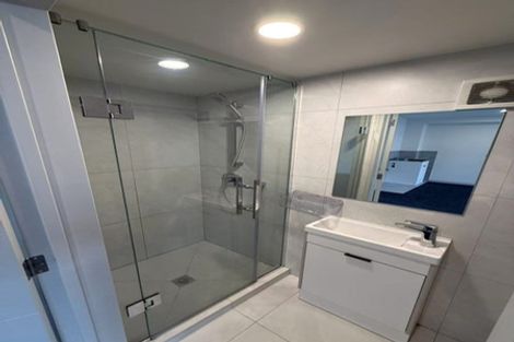 Photo of property in 9/218 Rosebank Road, Avondale, Auckland, 1026