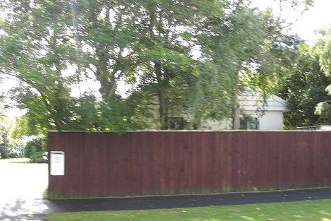 Photo of property in 90 Maidstone Road, Ilam, Christchurch, 8041