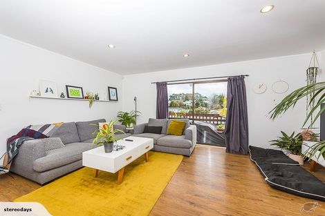 Photo of property in 47a Rehia Road, Massey, Auckland, 0614