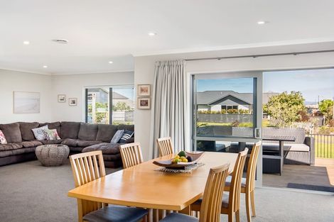 Photo of property in 7 Cayman Court, One Tree Point, 0118