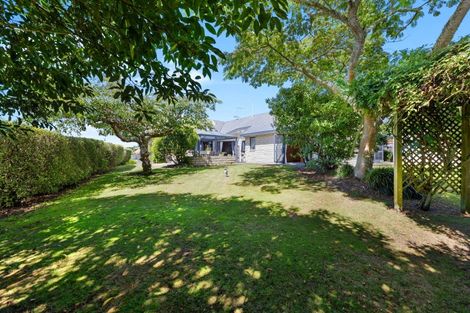 Photo of property in 43 Kinder Street, Acacia Bay, Taupo, 3330