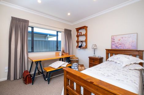 Photo of property in 14 Meissner Road, Havelock North, 4130