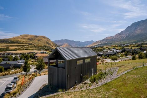 Photo of property in 3 Arran Lane, Jacks Point, Queenstown, 9371