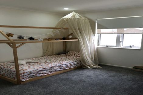 Photo of property in 17 Warbler Crescent, Papakura, 2110